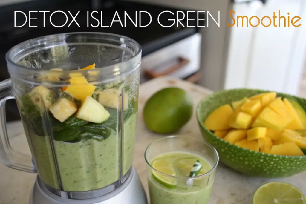 Blender making Detox Island Green Smoothie